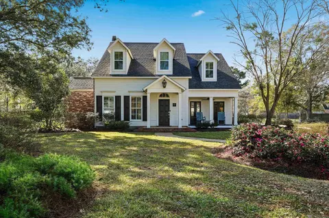 2806 Dakin Ave, Baton Rouge, LA 70820