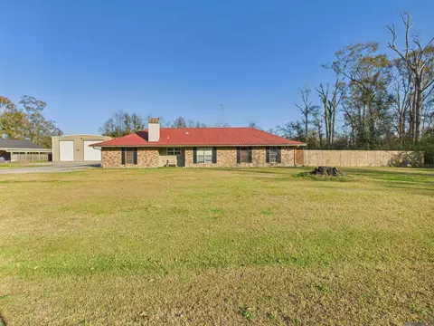 12140 Oakline Acres, Saint Amant, LA 70774