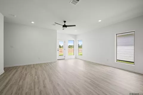 955 Ryan Ave, Baker, LA 70714 photo 6