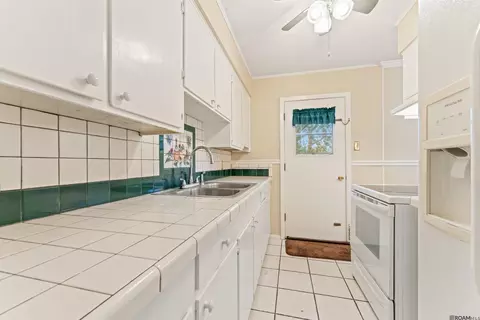 1713 Emmaline Dr, Baton Rouge, LA 70810