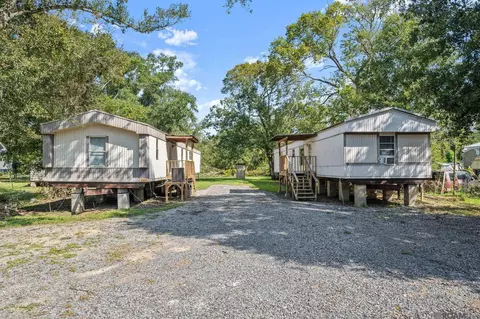 18443 La Trace Rd, French Settlement, LA 70733