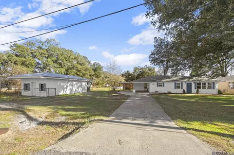 8121 Main St, Sorrento, LA 70778