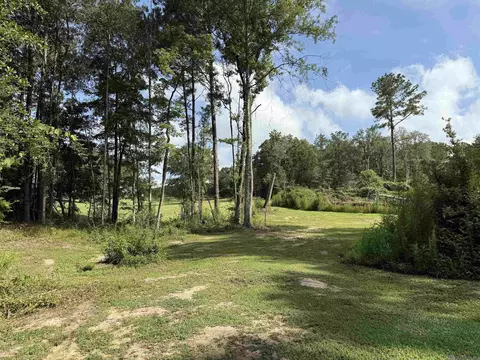 Exterior - 401 Montgomery Rd, Summit, MS 39666 photo 1 of 3
