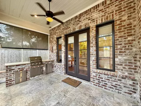 7037 Etage Ct, Baton Rouge, LA 70806