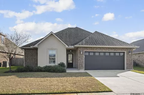 38323 Cotton Creek Ave, Prairieville, LA 70769