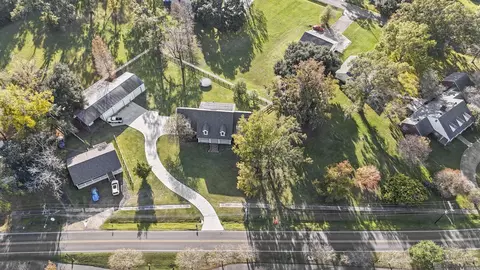 537 W Main St, Gonzales, LA 70737