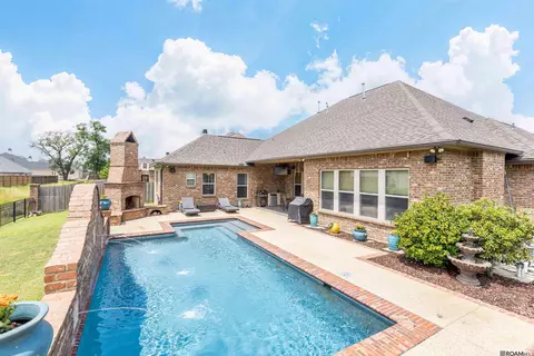 14472 Oak Path Dr, Prairieville, LA 70769