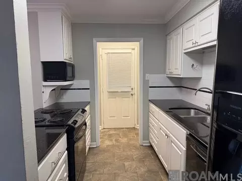 4321 Jefferson Woods Dr # 2, Baton Rouge, LA 70809