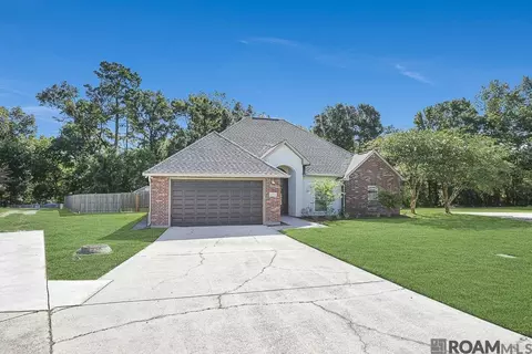 22782 Greencliff Dr, Denham Springs, LA 70726