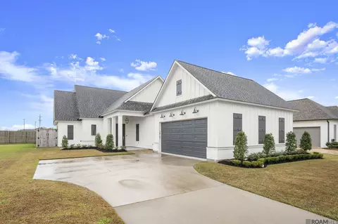 38191 Meadow Rue Dr, Prairieville, LA 70769