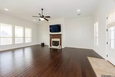 4001 Sandbar Dr, Addis, LA 70710 photo 3