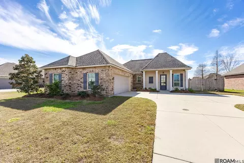 4001 Sandbar Dr, Addis, LA 70710