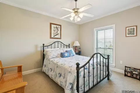 Bedroom - 34113 Spring Lake Dr, Walker, LA 70785 photo 3 of 3