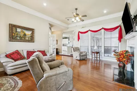 Living - 34113 Spring Lake Dr, Walker, LA 70785 photo 3 of 3