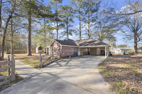 18670 Mclin Rd, Livingston, LA 70754