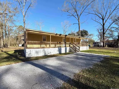 26786 Bayside Dr, Port Vincent, LA 70726