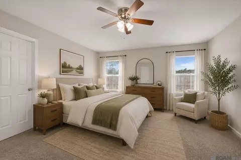 Bedroom - 13551 Rose Dr, Walker, LA 70785 photo 2 of 5