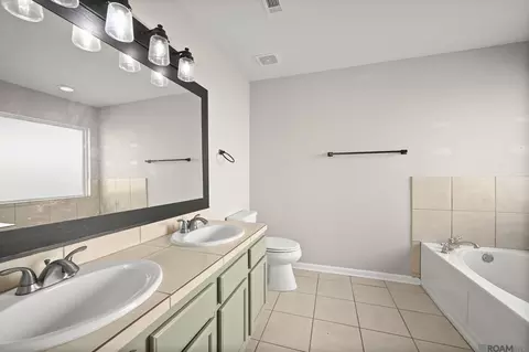 Bath - 13551 Rose Dr, Walker, LA 70785 photo 1 of 3