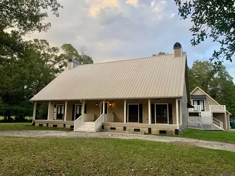 8103 Belle Helene Dr, Denham Springs, LA 70726