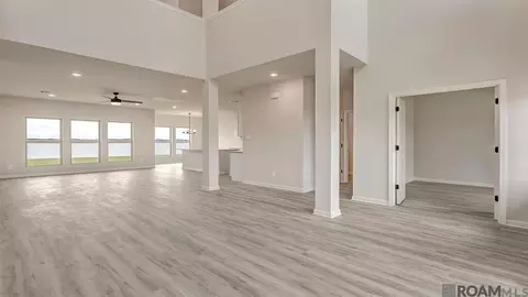 12692 Legacy Oaks Ave, Baton Rouge, LA 70818