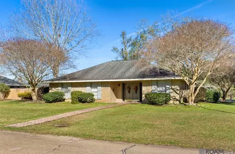 717 Tom Dr, Denham Springs, LA 70726