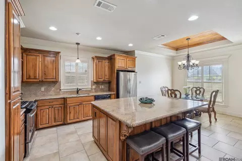 Kitchen - 30979 Ridgeway Dr, Walker, LA 70785 photo 2 of 3