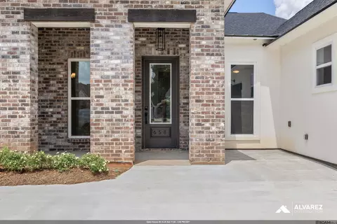 658 Night Heron Ln, Madisonville, LA 70447