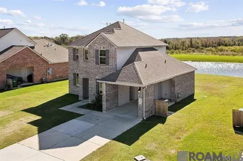 5376 Windswept Ln, Zachary, LA 70791