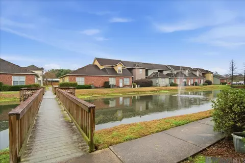 8429 Florida Blvd # 2J, Denham Springs, LA 70726