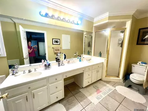 Bath - 32875 Rivergate Cir # 1, Springfield, LA 70462 photo 2 of 2