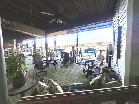 Exterior - 32875 Rivergate Cir # 1, Springfield, LA 70462 photo 8 of 12