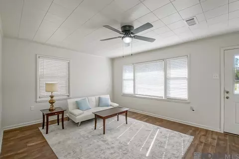 Living - 2465 Ray Weiland Dr, Baker, LA 70714 photo 2 of 2