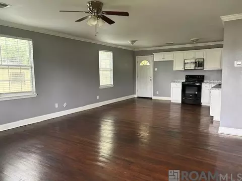 1068 Epperson St, Baker, LA 70714 photo 4
