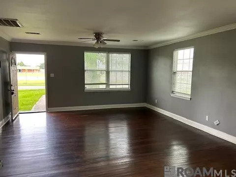 1068 Epperson St, Baker, LA 70714 photo 5