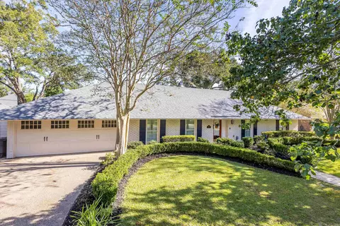 4843 Sweetbriar St, Baton Rouge, LA 70808