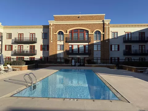 7707 Bluebonnet Blvd # 226, Baton Rouge, LA 70810