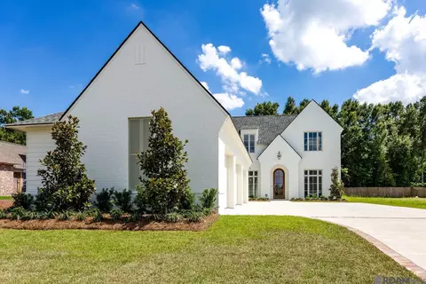 1646 Tiger Crossing Dr, Baton Rouge, LA 70810