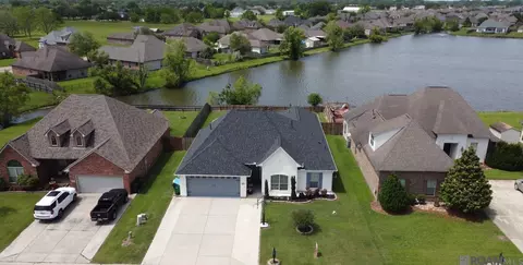 6093 Waterford Ln, Sorrento, LA 70778