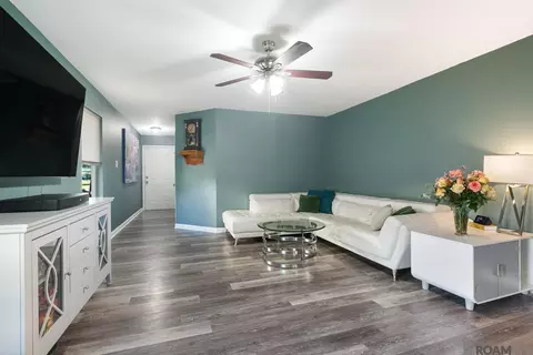 26197 Bobby Gill Rd, Denham Springs, LA 70726
