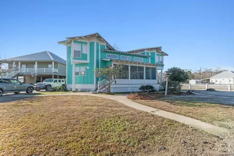 17097 Peace Point Dr, Springfield, LA 70462