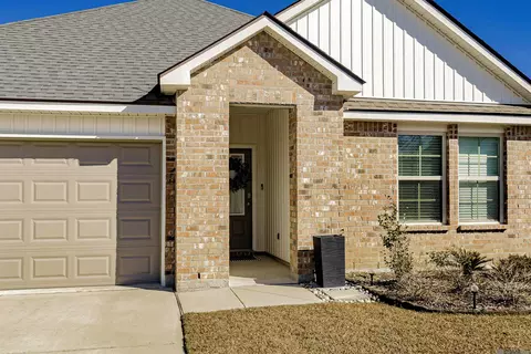 727 Lambot Ave, Zachary, LA 70791