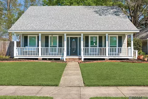 13717 Cedar Ridge Ave, Baton Rouge, LA 70817