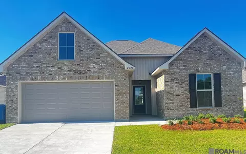 2220 Sherris Way, Port Allen, LA 70767
