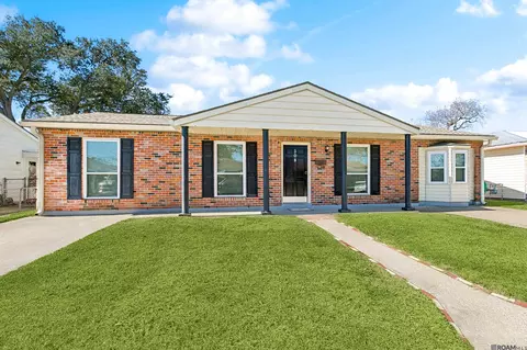 308 Linwood Dr, Laplace, LA 70068