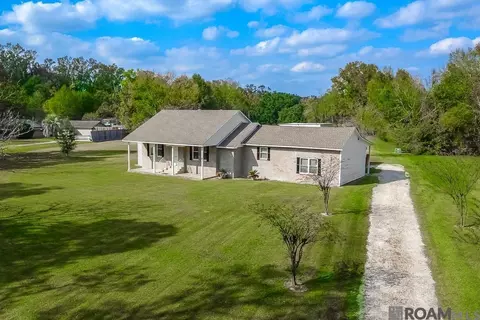 39076 David Dr, Prairieville, LA 70769