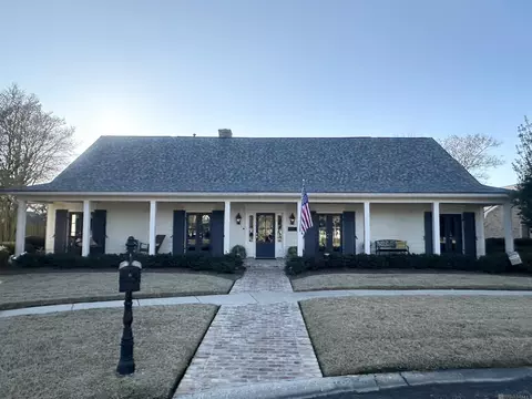 12312 Lake Labelle Cir, Baton Rouge, LA 70816