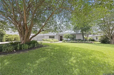 3055 Torrance Dr, Baton Rouge, LA 70809