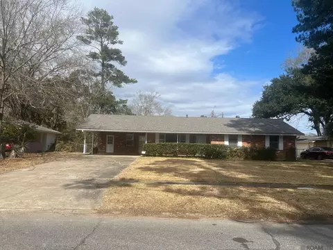 10255 S Riveroaks Dr, Baton Rouge, LA 70815
