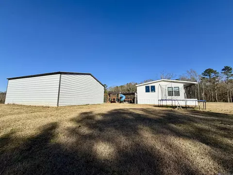 Exterior - 6101 Hancock Rd, Gloster, MS 39638 photo 4 of 13