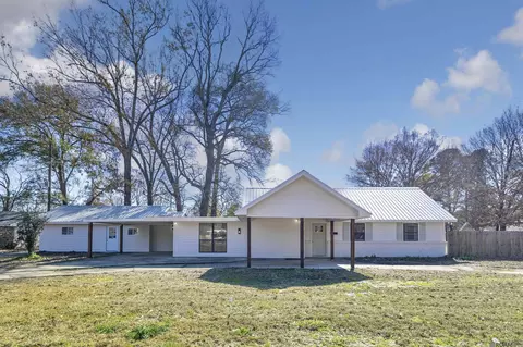 10940 Black Oak Dr, Baton Rouge, LA 70815